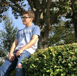 Meet your Posher, Sam